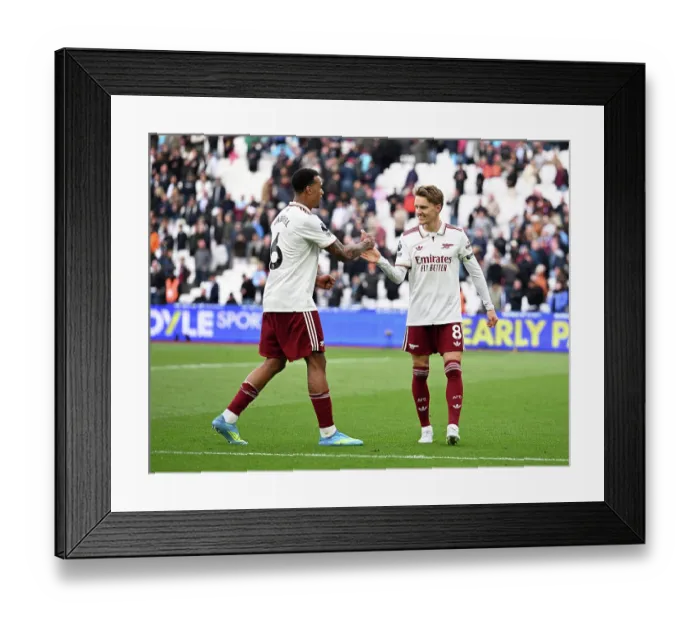 Framed Print : West Ham United v Arsenal - Premier League