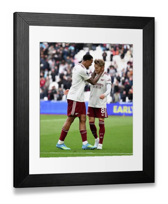 Framed Print : West Ham United v Arsenal - Premier League Framed Print : West Ham United v Arsenal - Premier League
