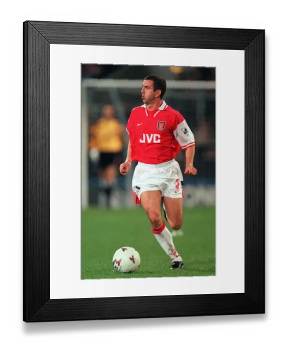 Framed Print : Nigel Winterburn: Arsenal's Legendary Defender Framed Print : Nigel Winterburn: Arsenal's Legendary Defender