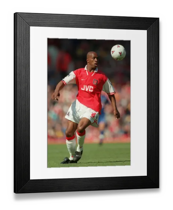 Framed Print : Ian Wright - Arsenal, 1997  /  98
