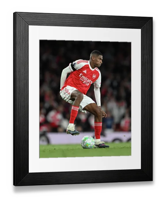 Framed Print : Arsenal v Burnley - Premier League