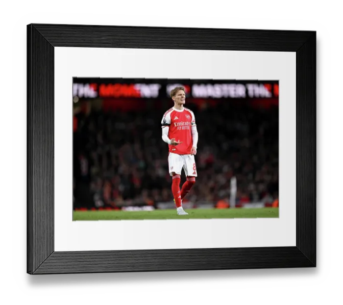 Framed Print : Arsenal v Burnley - Premier League
