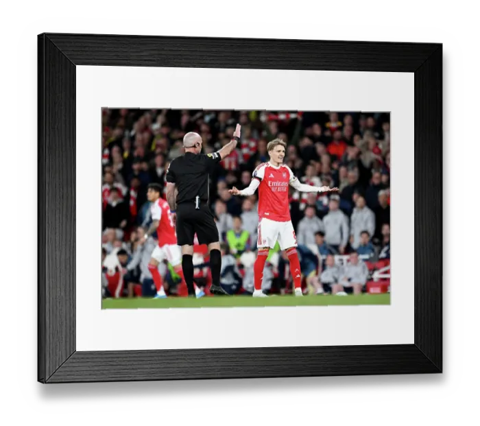 Framed Print : Arsenal v Burnley - Premier League