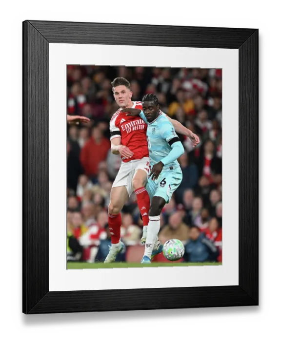 Framed Print : Arsenal v Burnley - Premier League