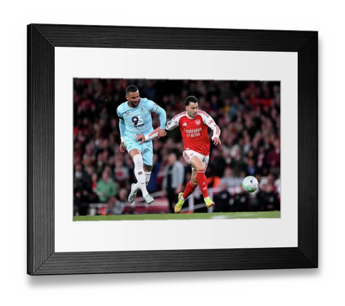 Framed Print : Arsenal v Burnley - Premier League