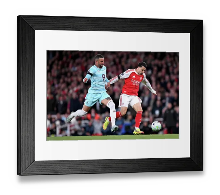 Framed Print : Arsenal v Burnley - Premier League