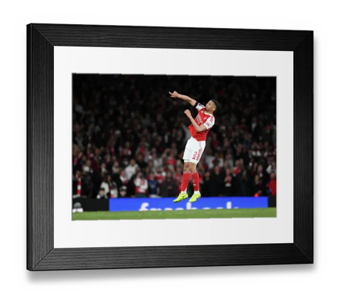 Framed Print : Arsenal v Burnley - Premier League Framed Print : Arsenal v Burnley - Premier League