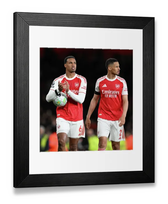 Framed Print : Arsenal v Burnley - Premier League Framed Print : Arsenal v Burnley - Premier League