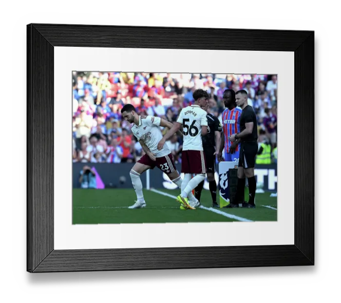 Framed Print : Crystal Palace v Arsenal - Premier League Framed Print : Crystal Palace v Arsenal - Premier League