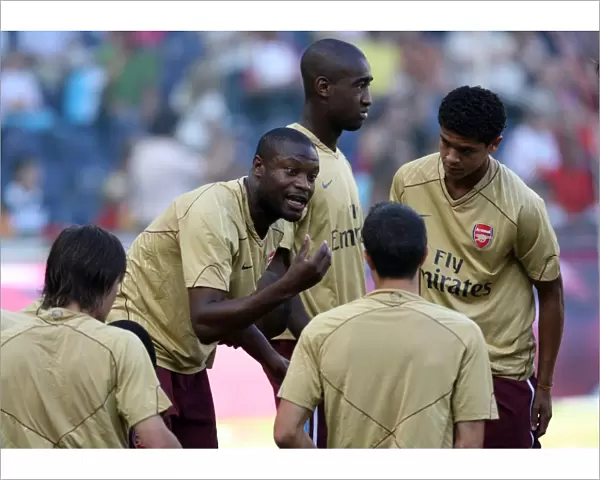 William Gallas (Arsenal) talks to the players before the match
