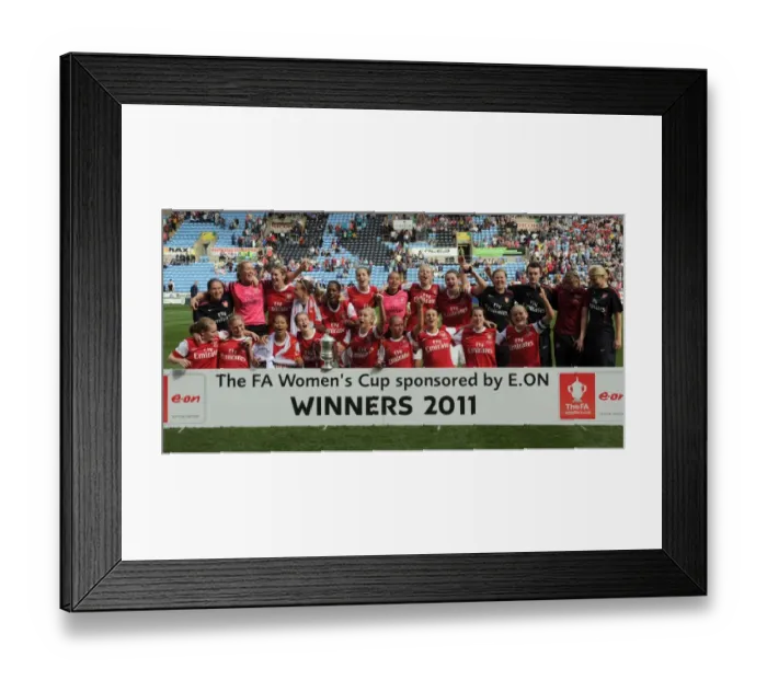 Framed Print : Arsenal Ladies celebrate with the FA Cup Trophy. Arsenal Ladies 2: 0 Bristol Academy