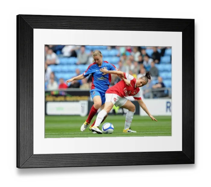 Framed Print : Julie Fleeting (Arsenal) Anouk Hoogendijk (Bristol). Arsenal Ladies 2: 0 Bristol Academy