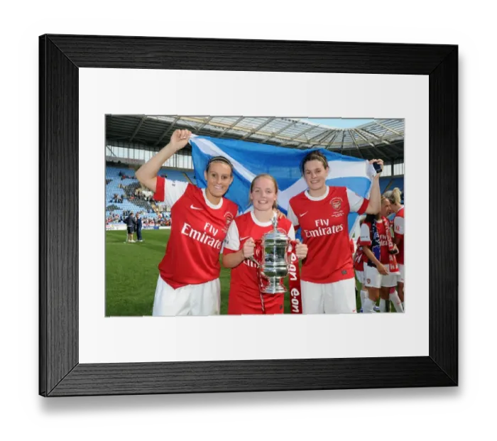 Framed Print : Julie Fleeting, Kim Little and Jennifer Beattie (Arsenal) with the FA Cup Trophy Framed Print : Julie Fleeting, Kim Little and Jennifer Beattie (Arsenal) with the FA Cup Trophy