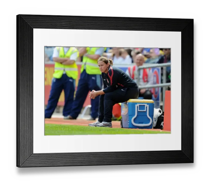Framed Print : Laura Harvey the Arsenal Ladies Manager. Arsenal Ladies 2: 0 Bristol Academy