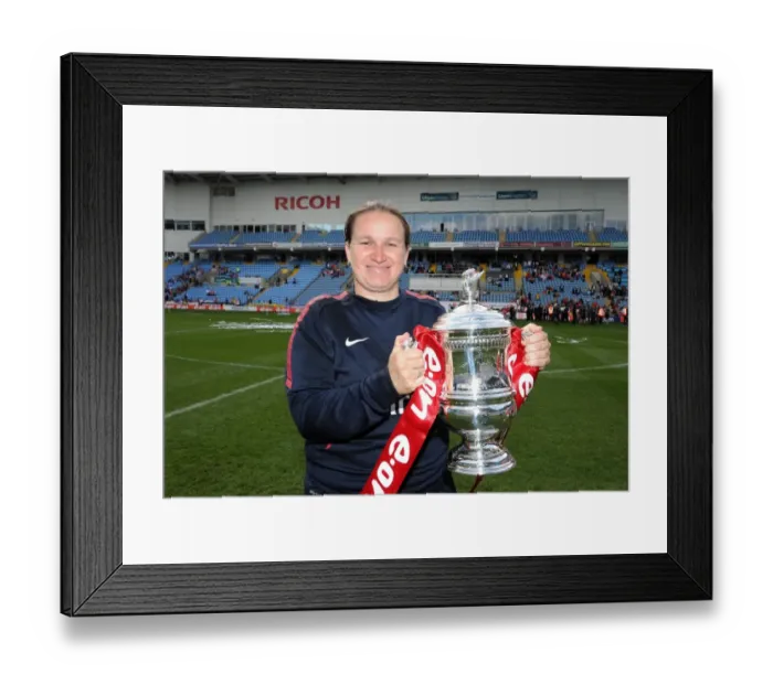 Framed Print : Laura Harvey (Arsenal Manager) with the FA Cup Trophy. Arsenal Ladies 2: 0 Bristol Academy