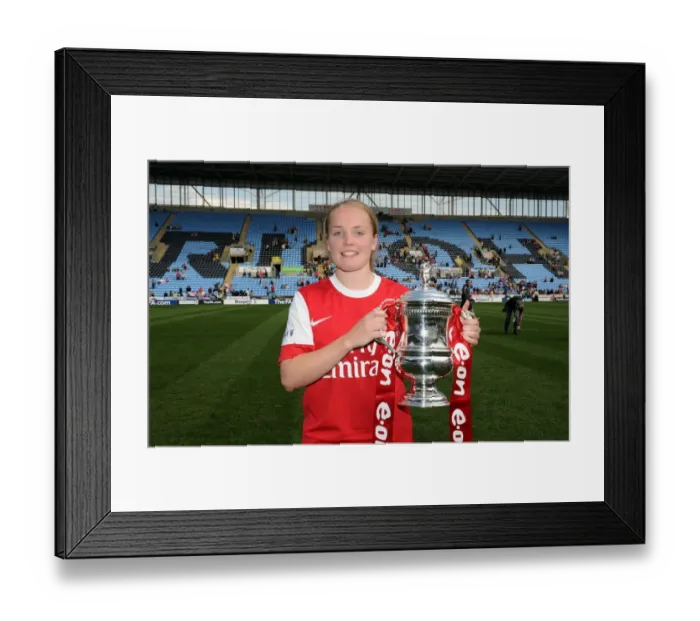 Framed Print : Kim Little (Arsenal) with the FA Cup Trophy. Arsenal Ladies 2: 0 Bristol Academy
