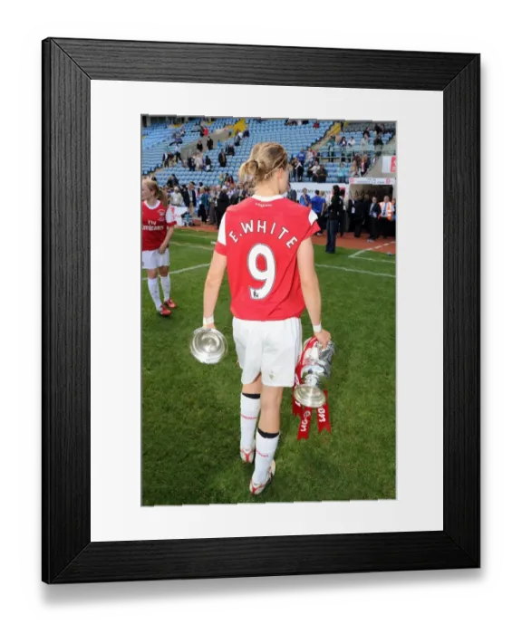 Framed Print : Arsenal's Ellen White Triumphs with the FA Cup: Arsenal Ladies 2-0 Victory over Bristol Academy (Women's FA Cup Final, 2011)