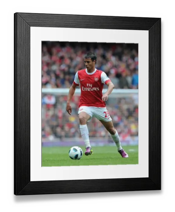 Framed Print : Marouane Chamakh (Arsenal). Arsenal 1: 2 Aston Villa. Barclays Premier League Framed Print : Marouane Chamakh (Arsenal). Arsenal 1: 2 Aston Villa. Barclays Premier League