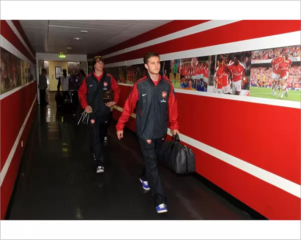 Conor Henderson and Ignasi Miquel (Arsenal). Arsenal 1: 2 Aston Villa. Barclays Premier League