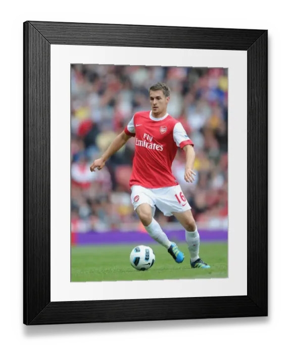 Framed Print : Aaron Ramsey (Arsenal). Arsenal 1: 2 Aston Villa, Barclays Premier League