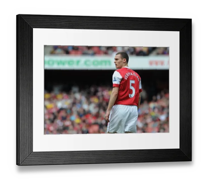 Framed Print : Arsenal's Thomas Vermaelen Suffers Defeat: Arsenal 1-2 Aston Villa, Premier League 2011 Framed Print : Arsenal's Thomas Vermaelen Suffers Defeat: Arsenal 1-2 Aston Villa, Premier League 2011