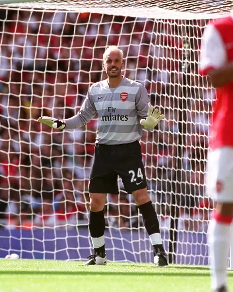 Manuel Almunia's Heroic Performance: Arsenal's 2-1 Win Over Paris Saint-Germain at Emirates Cup