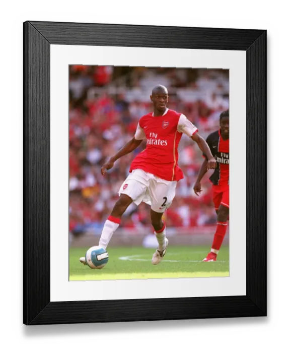 Framed Print : Abou Diaby Scores the Winner: Arsenal 1-1 Paris Saint-Germain, Emirates Cup 2007 Framed Print : Abou Diaby Scores the Winner: Arsenal 1-1 Paris Saint-Germain, Emirates Cup 2007