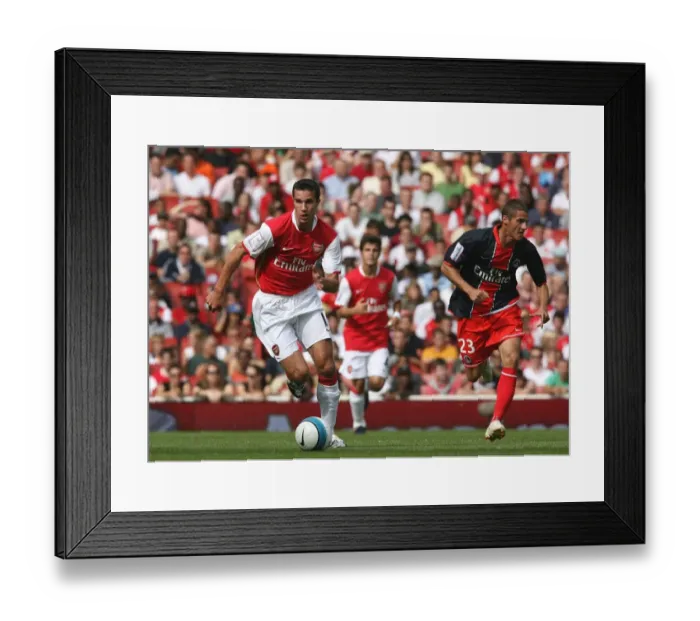 Framed Print : Arsenal's Van Persie Scores Against Former Team PSG in Emirates Cup Clash