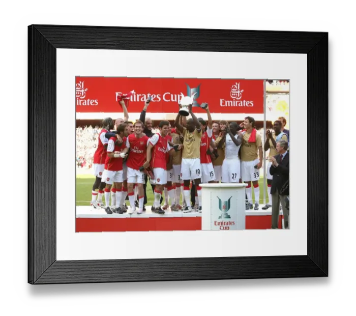 Framed Print : William Gallas Lifts the Emirates Trophy: Arsenal's Victory over Inter Milan in the Emirates Cup (2007) Framed Print : William Gallas Lifts the Emirates Trophy: Arsenal's Victory over Inter Milan in the Emirates Cup (2007)