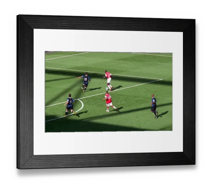 Framed Print : Arsenal Triumph Over Inter Milan 2-1 at Emirates Cup 2007 Framed Print : Arsenal Triumph Over Inter Milan 2-1 at Emirates Cup 2007