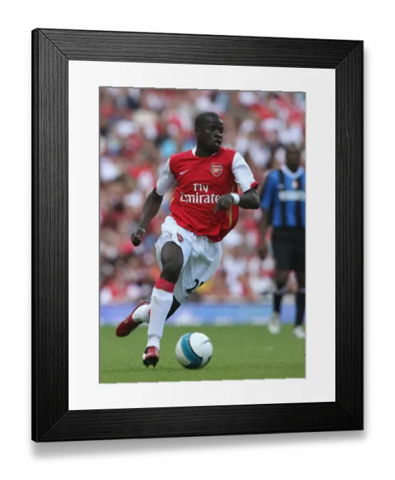 Framed Print : Emmauel Eboue (Arsenal) Framed Print : Emmauel Eboue (Arsenal)
