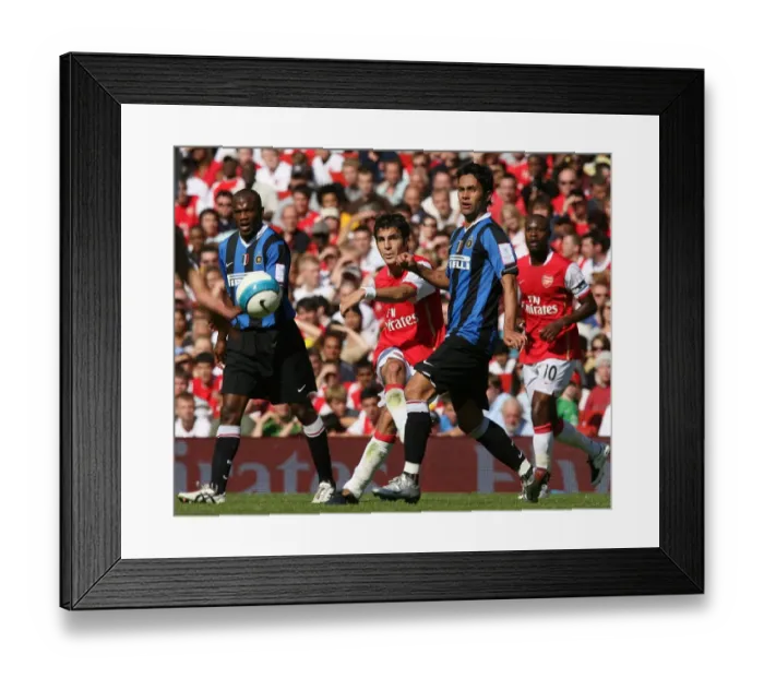 Framed Print : Cecs Fabregas (Arsenal) Luis Jimenez (Inter) Framed Print : Cecs Fabregas (Arsenal) Luis Jimenez (Inter)