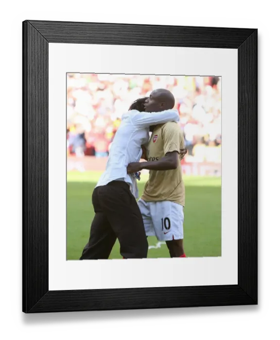 Framed Print : William Gallas and Alex Song (Arsenal)