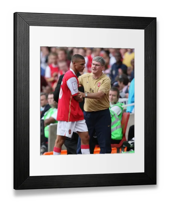 Framed Print : Kieran Gibbs (Arsenal) and Assistant Manager Pat Rice Framed Print : Kieran Gibbs (Arsenal) and Assistant Manager Pat Rice