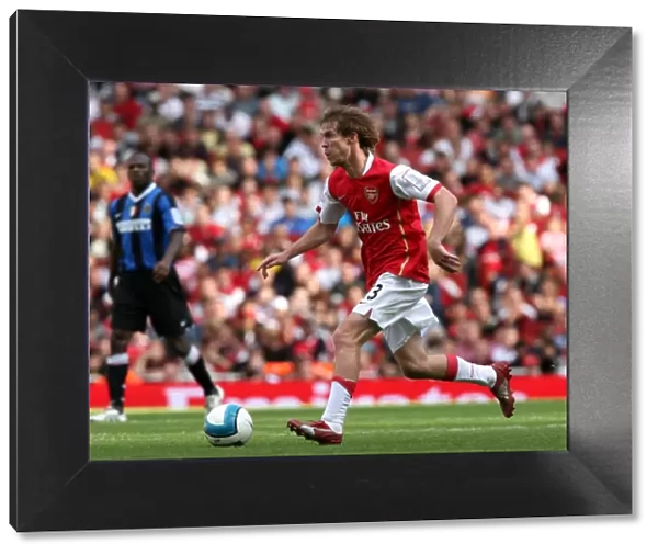 Alex Hleb in Action: Arsenal's Victory over Inter Milan, Emirates Cup 2007 (2:1)