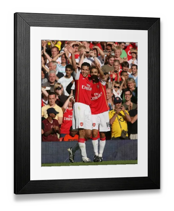 Framed Print : Robin van Persie's Double: Arsenal's 2-1 Victory Over Inter Milan - Flamini's Emotional Celebration