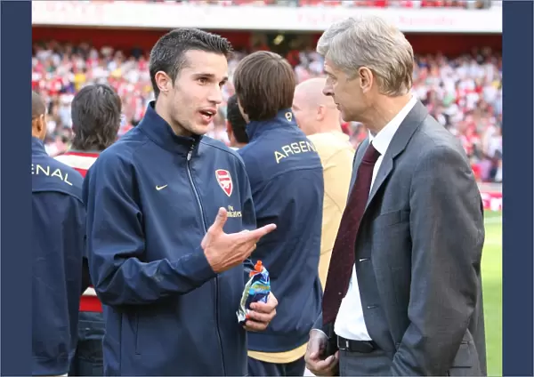 Robin van Perise (Arsenal) and Arsene Wenger Arsenal Manager