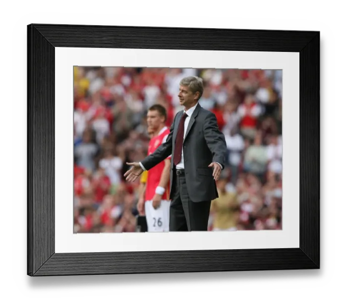 Framed Print : Arsene Wenger Leads Arsenal to Victory: 2-1 over Inter Milan at Emirates Cup, 2007