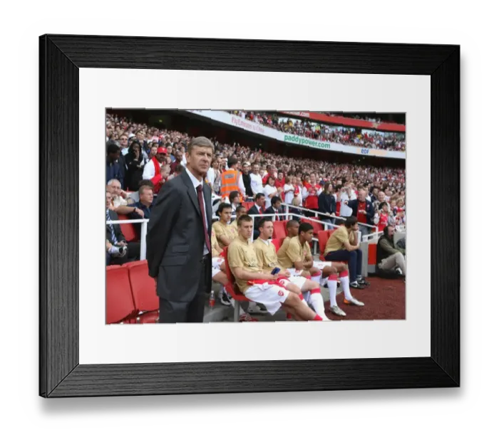 Framed Print : Arsene Wenger Leads Arsenal to 2-1 Victory over Inter Milan at Emirates Cup, 2007