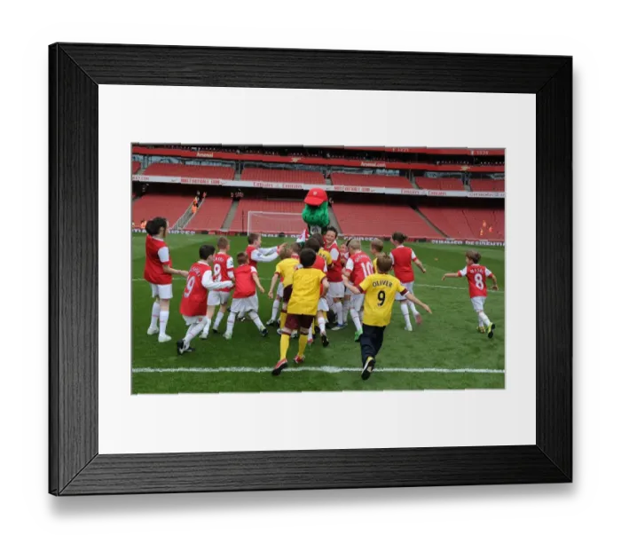 Framed Print : Determined Young Gunner's Outstanding Performance in Arsenal's 1:2 Loss to Aston Villa, May 2011