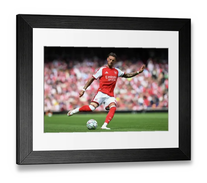 Framed Print : Arsenal FC v Borussia Dortmund - Pre-Season Friendly Framed Print : Arsenal FC v Borussia Dortmund - Pre-Season Friendly