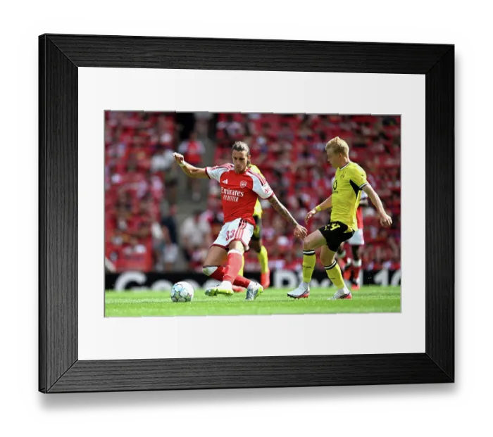 Framed Print : Arsenal FC v Borussia Dortmund - Pre-Season Friendly Framed Print : Arsenal FC v Borussia Dortmund - Pre-Season Friendly