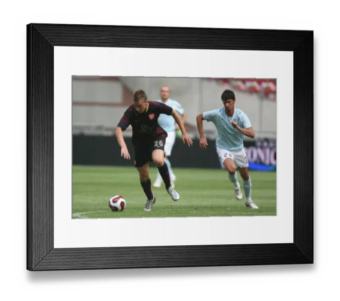 Framed Print : Nicklas Bendter (Arsenal) Sanchez Cribari (Lazio)