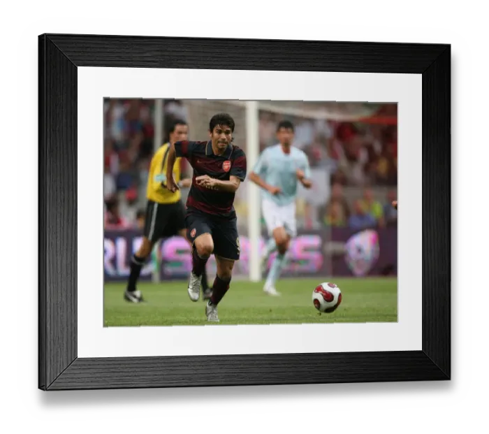 Framed Print : Arsenal's Eduardo Strikes Gold: Victory over Lazio at Amsterdam Tournament (2007) - Arsenal 2:1
