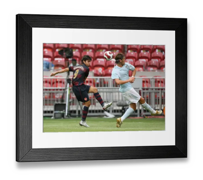 Framed Print : Eduardo (Arsenal) Guglielmo Stendardo (Lazio) Framed Print : Eduardo (Arsenal) Guglielmo Stendardo (Lazio)