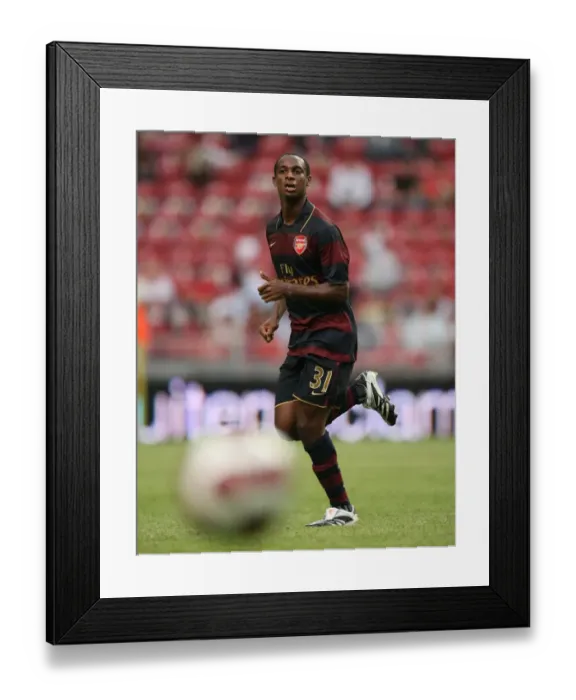 Framed Print : Arsenal's Justin Hoyte Scores in 2-1 Win Over Lazio at Amsterdam Tournament, 2007