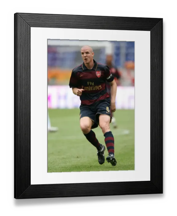 Framed Print : Arsenal's Amsterdam Triumph: Philippe Senderos's Brilliant Performance Against Lazio (2-1) Framed Print : Arsenal's Amsterdam Triumph: Philippe Senderos's Brilliant Performance Against Lazio (2-1)