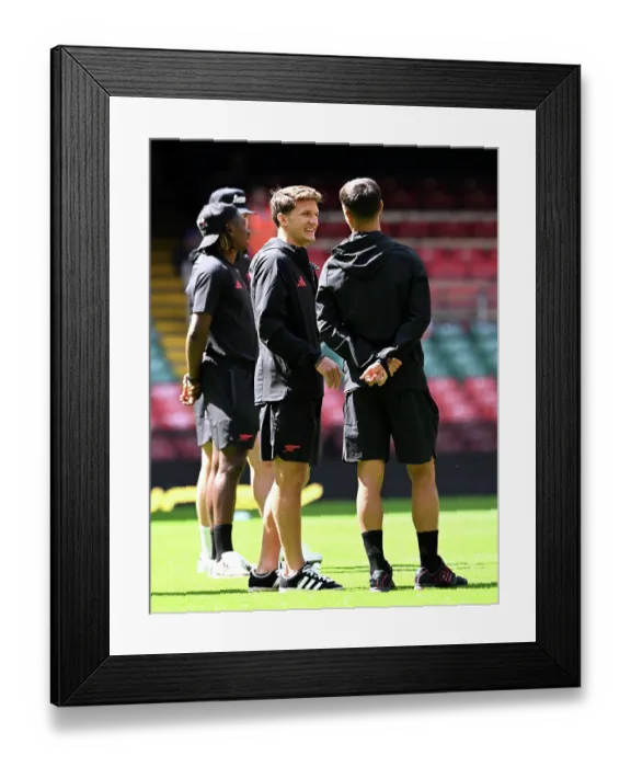 Framed Print : Arsenal v Manchester City - 2026 FA Community Shield Framed Print : Arsenal v Manchester City - 2026 FA Community Shield