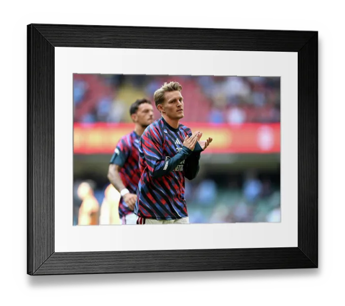 Framed Print : Arsenal v Manchester City - 2026 FA Community Shield Framed Print : Arsenal v Manchester City - 2026 FA Community Shield