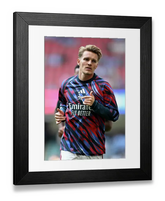 Framed Print : Arsenal v Manchester City - 2026 FA Community Shield Framed Print : Arsenal v Manchester City - 2026 FA Community Shield